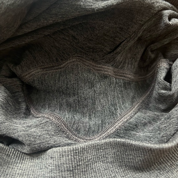 Alphalete Amplify xs grey leggings - Picture 3 of 6